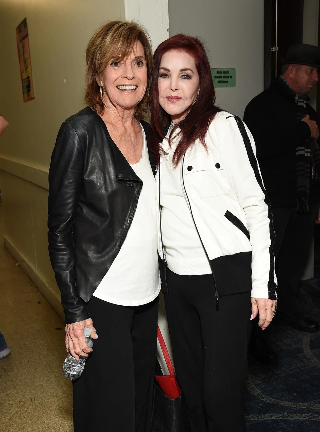 A Dallas egykori Samanthája 2024-ben a sorozat másik szereplőjével, Priscilla Presley-vel