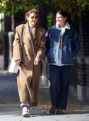Katie Holmes és lánya, Suri