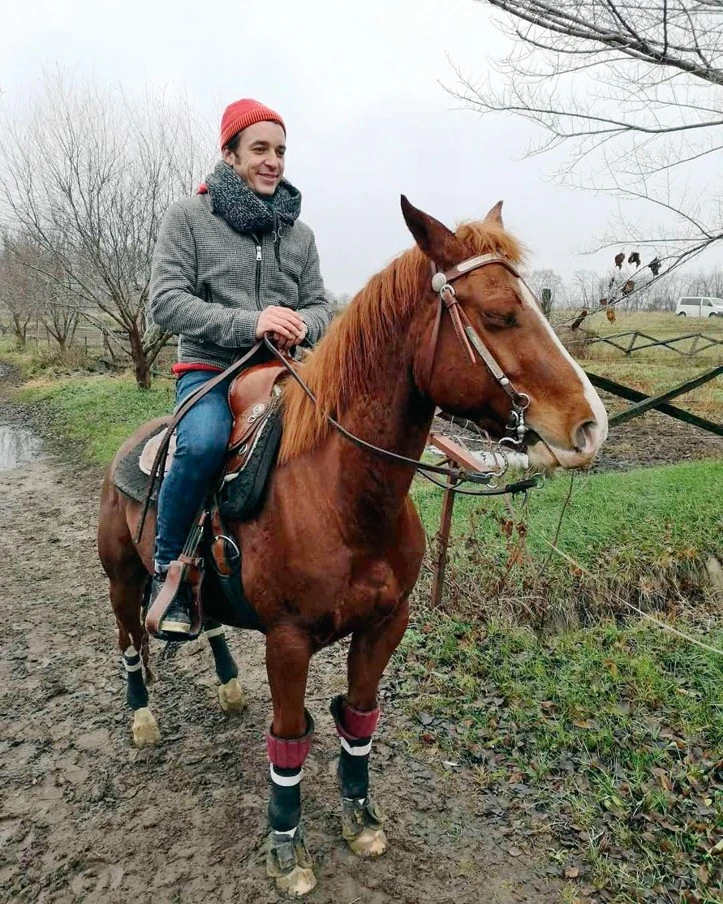 Már gyerekkora óta jelen vannak a lovak az életében