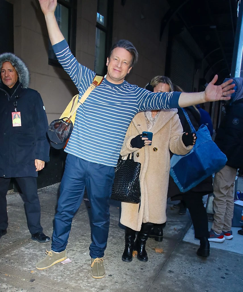 Jamie Oliver rendkívül büszle a legújabb képességére, és okkal!  