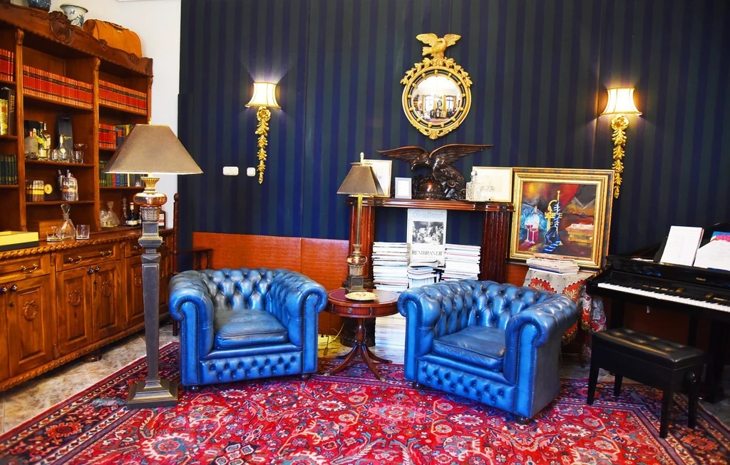 Annak idején a fia kedvéért berendezett egy szivarszobát is