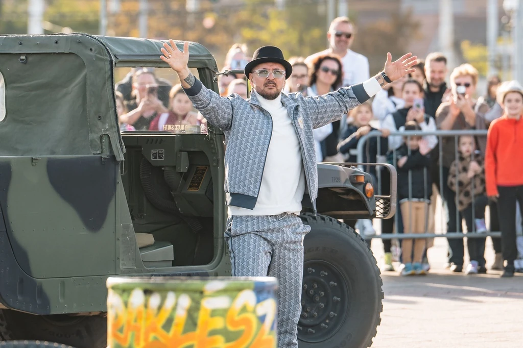 A visszavágó - Kapj el, ha tudsz! forgatása október 10-én hivatalosan is kezdetét vette. 