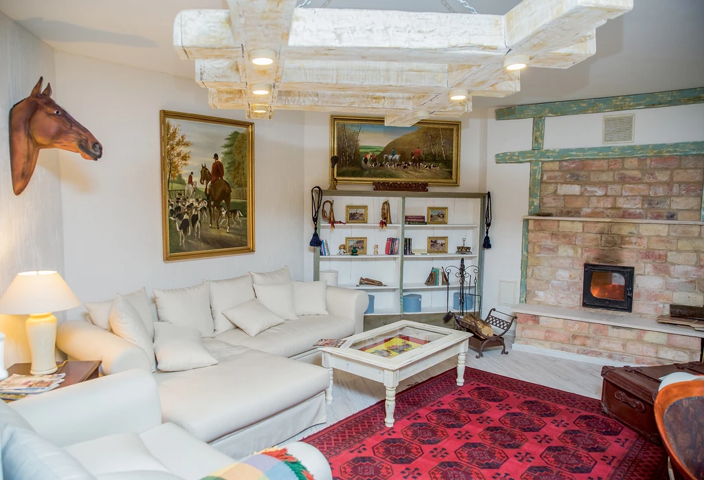 A vevő ebben a nappaliban nézheti az esti sorozatot