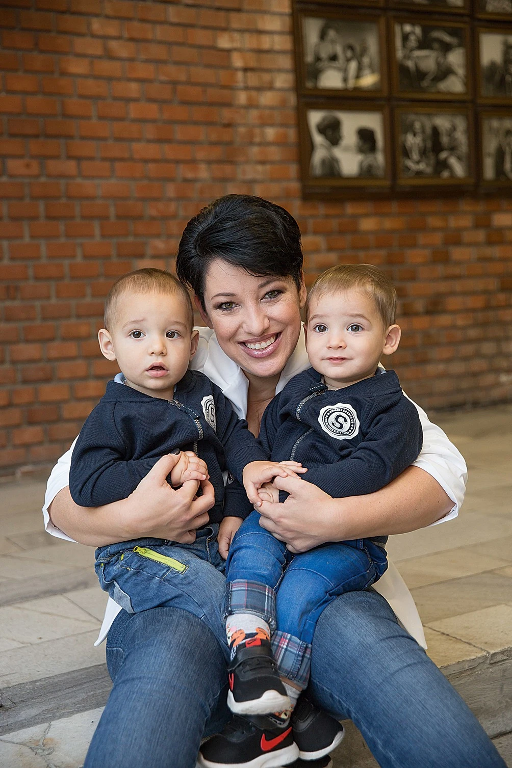 Gabi ikerfiai ma már iskolások (Fotó: Birton Szabolcs/fotocentral.hu)