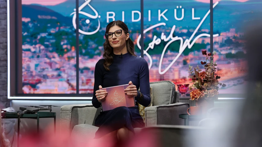 Stohl Luca beszélt a Ridikül korábbi műsorvezetőjével, Dióssy Klárival, aki felajánlotta neki, hívja bármikor