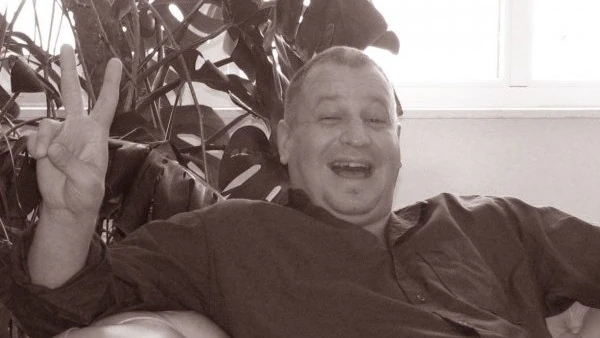 A Bikini dobosa, Mihalik Viktor súlyos balesetet szenvedett. Lojzi elárulta, hogy van most