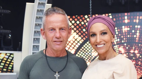 Rubint Réka és férje, Schobert Norbert, aki itt még ősz hajszínnel áll a Story kamerája előtt
