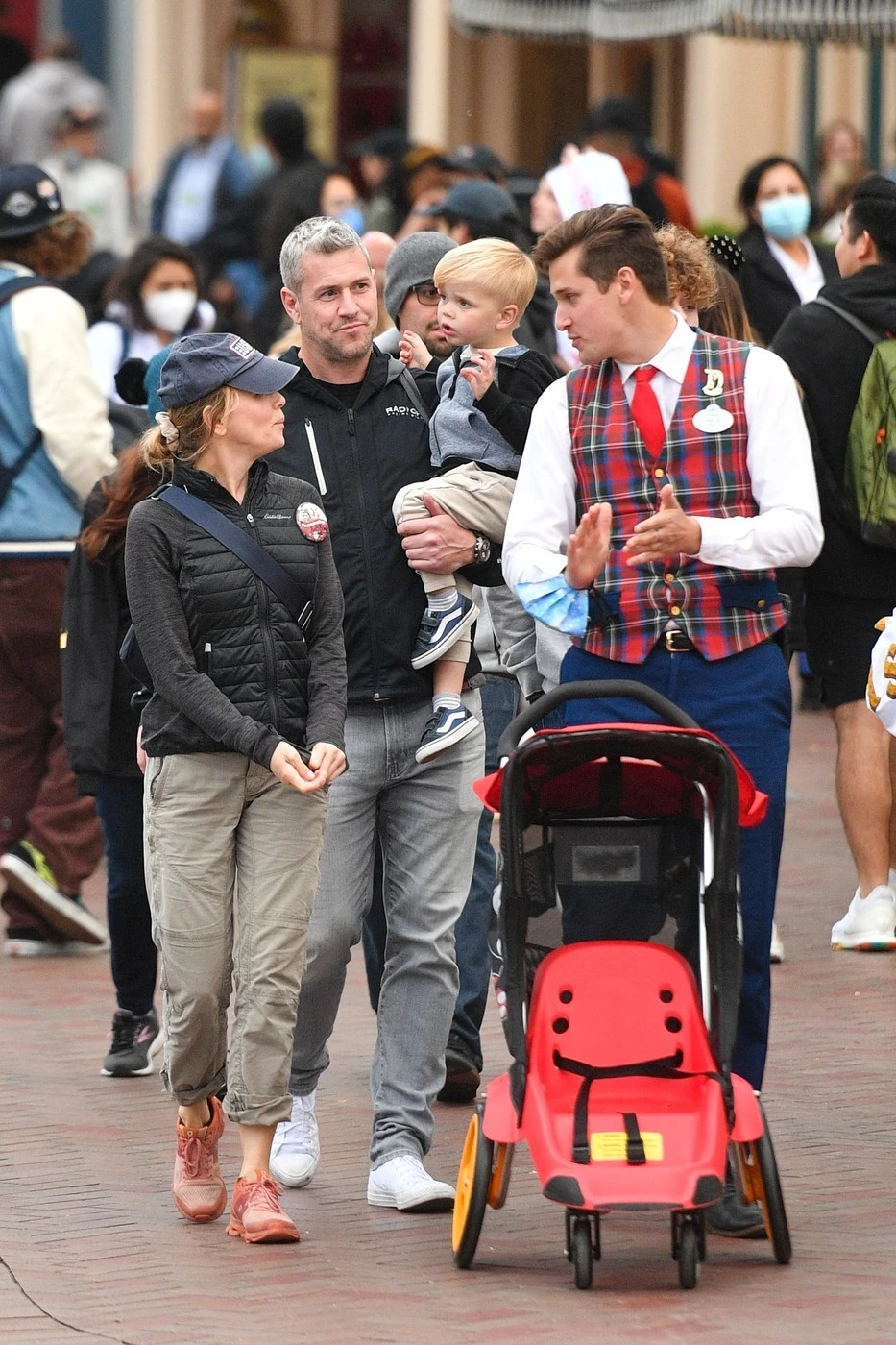Renée Zellweger Ant Anstead gyerekeit sajátjaként neveli