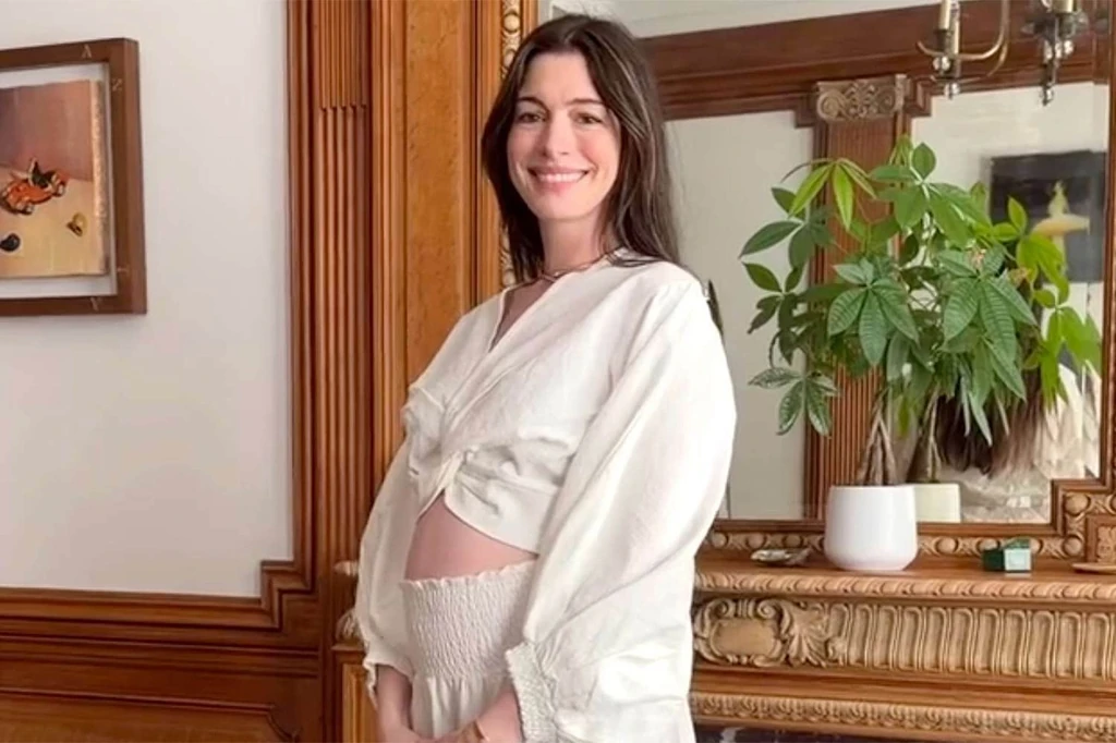 Anne Hathaway mindenkit meglepett a nagy bejelentéssel