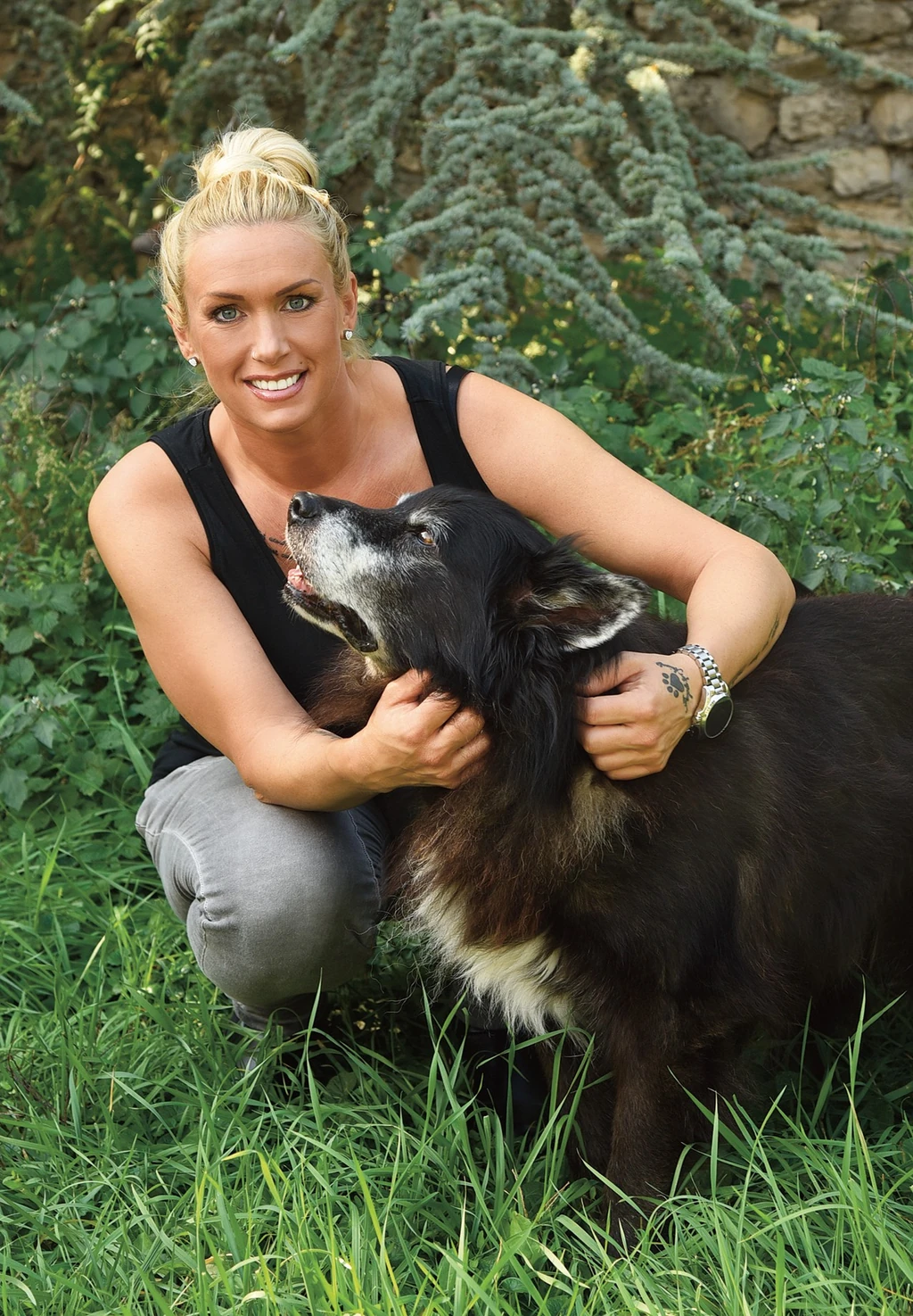 Nagy állatbarát, kutyái nélkül nem lenne teljes az élete (Fotó: Smagpictures)