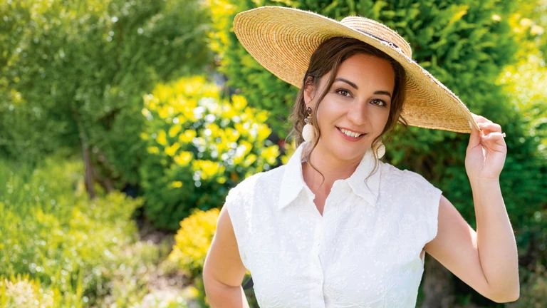 Dr. Katona Szandra csak úgy tud pihenni a strandon, ha álcázza magát
