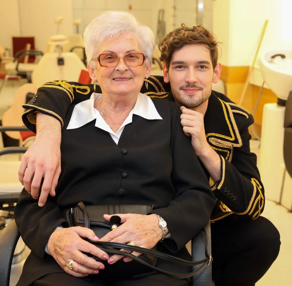 Szekér Gergő és nagymamája a Dal 2019-ben (Fotó: Korponai Tamás/fotocentral.hu)