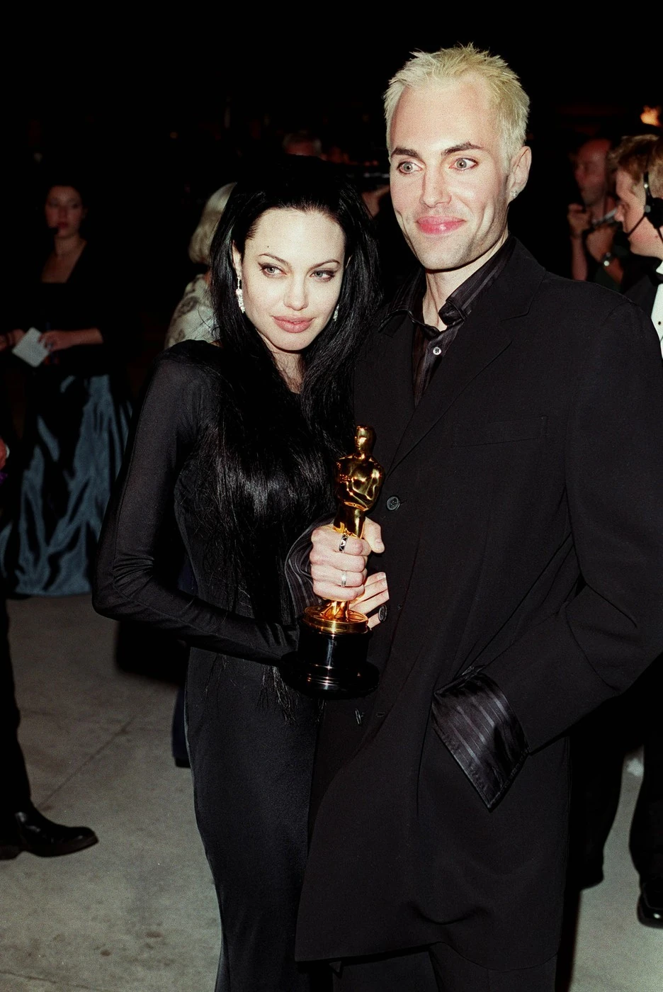 Angelina Jolie és a bátyja a 2000-es Oscar-gálán