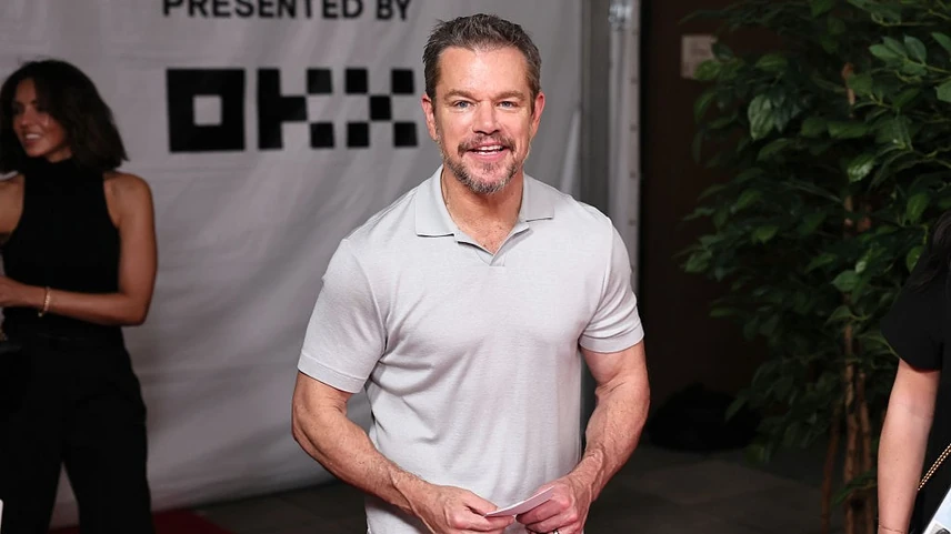Matt Damon rendkívül szigorú diétát és edzéstervet követett, hogy hiteles Odüsszeusz legyen. Több jelenetben pedig egy nő helyettesítette