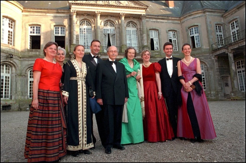 Habsburg Ottó és felesége, Regina főhercegné hét gyermekükkel (Fotó: Getty Images)