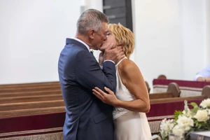 A hitvesi csók