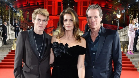 Cindy Crawford és Rande Gerber a fiukkal 2018-ban, Presley modell lett, mint az édesanyja 