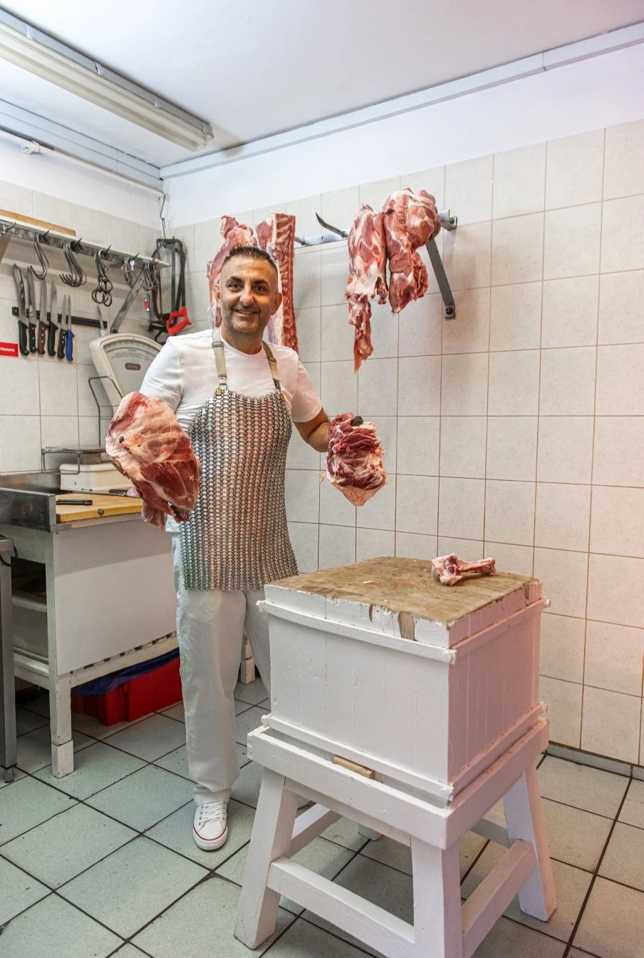 Győző eredetileg hentes (Fotó: Archív)