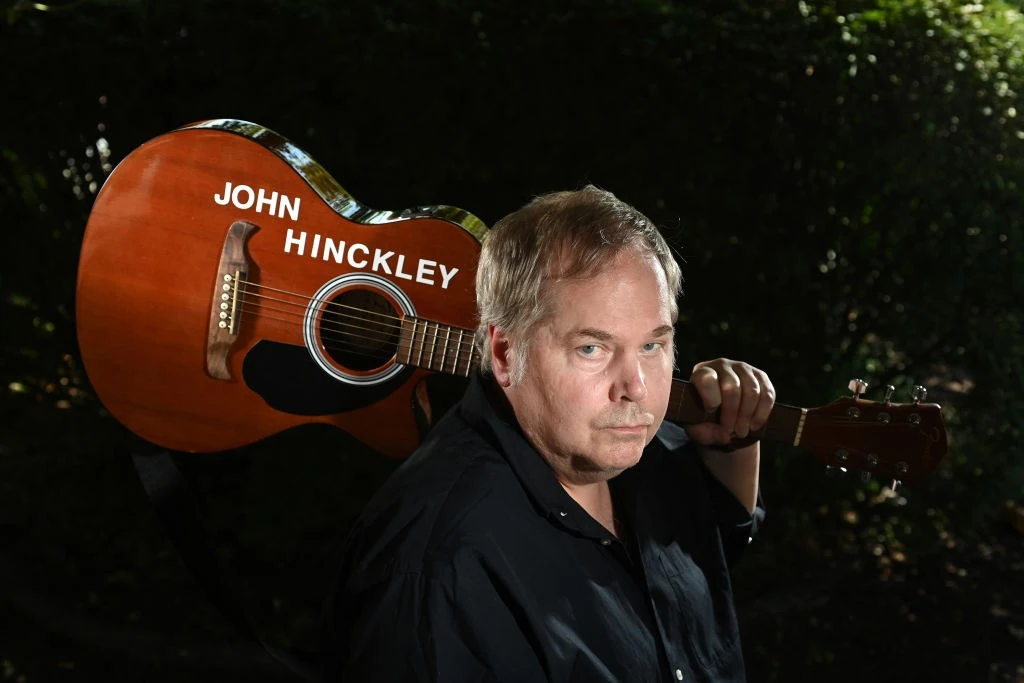 John Hinckley Jr. 2022-ben, miután végleg szabadult minden felügyelet alól