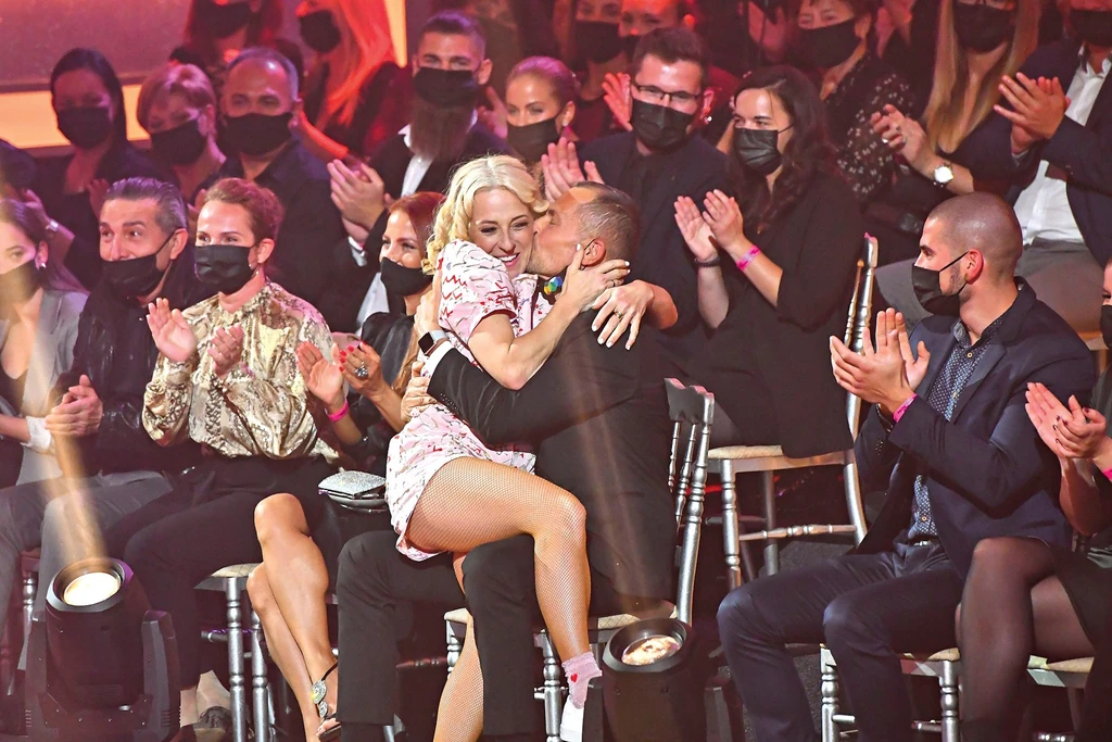 Négy éve a DWTS stúdiójában Anikó Laci ölébe huppant (Fotó: TV)