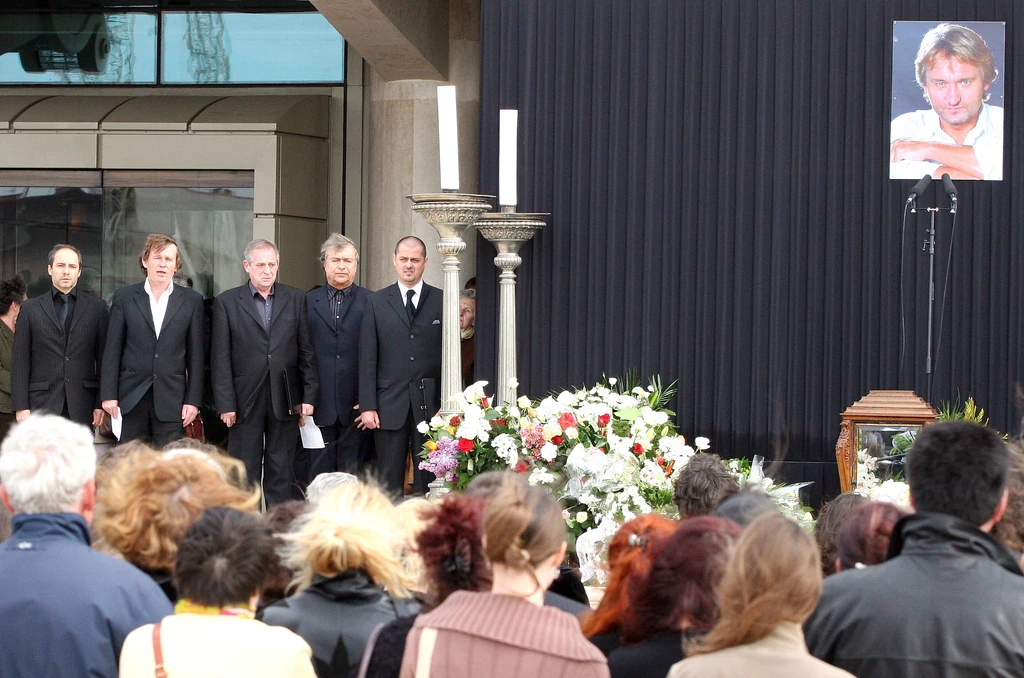 Rudolf Péter, Szarvas József, Jordán Tamás, Lukács Sándor és Tóth Tibor Kaszás Attila temetésén