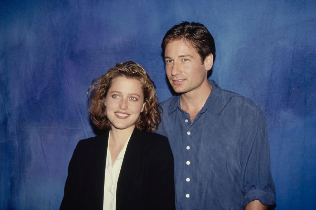 Gillian az X-akták Scully ügynökeként lett világhírű: 1993-ban sorozatbeli partnerével, David Duchovnyval 