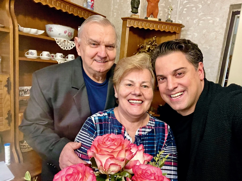 Szüleivel (Fotó: Archív)