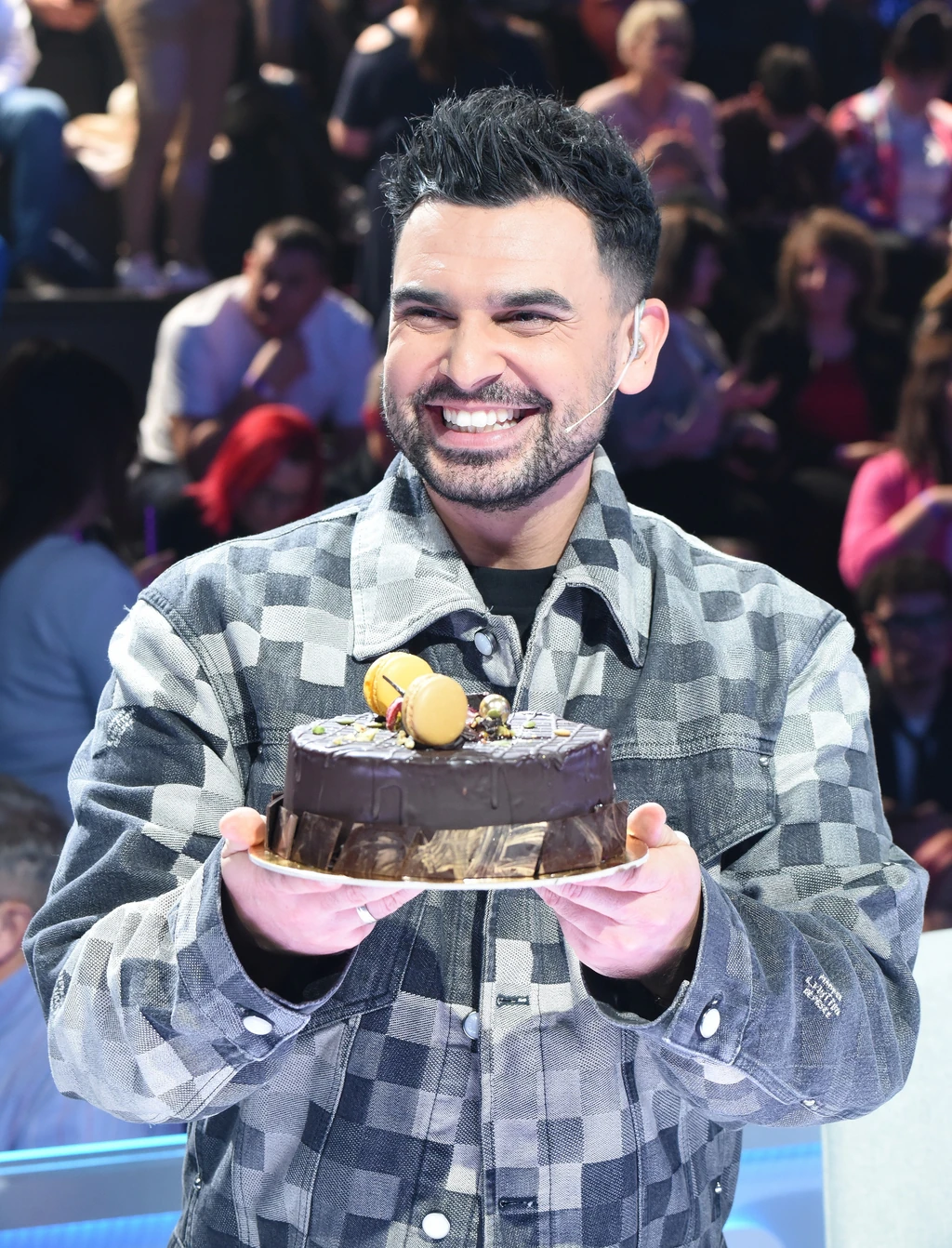 A születésnapos Horváth Tomi és tortája (Fotó: Olajos Piroska/fotocentral.hu.)