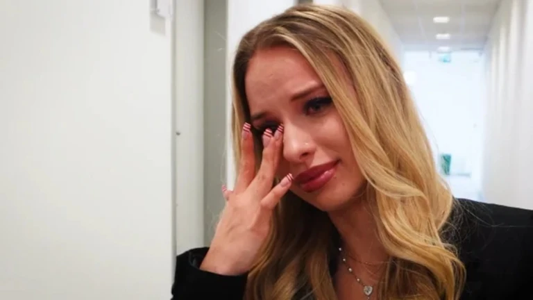 Szakításuk után Zsigmond Angi zokogva üzent Mészáros Bendének