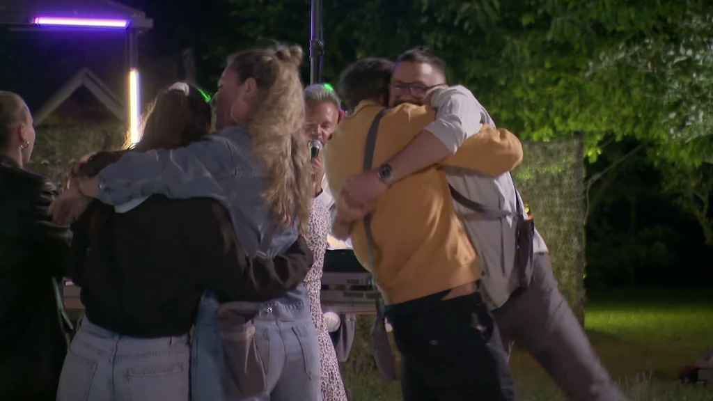 Bárdosi és Dietz békülésének sokan örültek a Nyerő Párosban (Fotó: TV2)