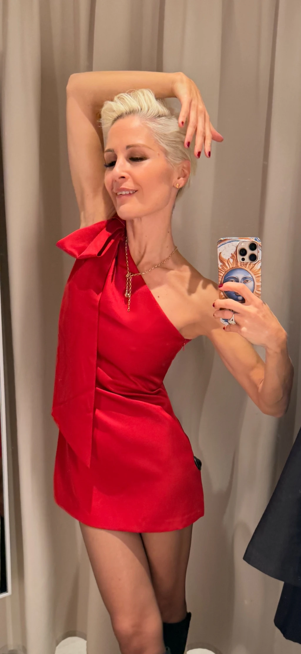 Barbi kimondottan jól érzi magát a bőrében