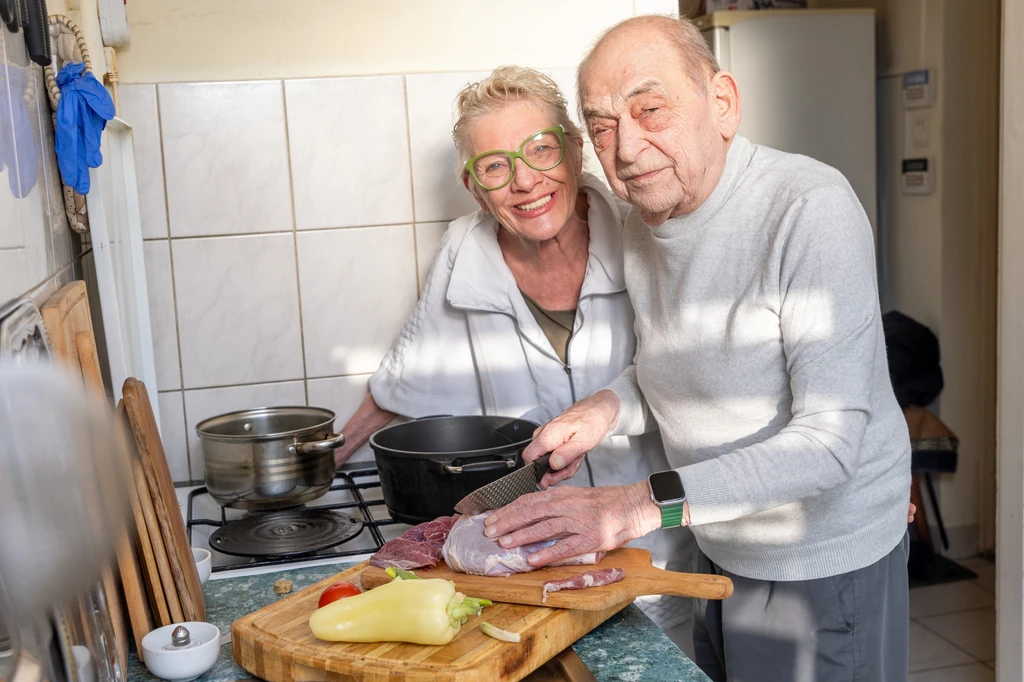 Bodrogi Gyula éspárja Angéla, budapesti otthonukban (Fotó: Birtron Szabolcs/fotocentral.hu)