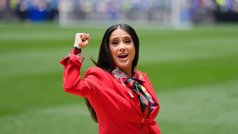Hatalmas az öröm Salma Hayek családjában a kis François-Panchito érkezése miatt 