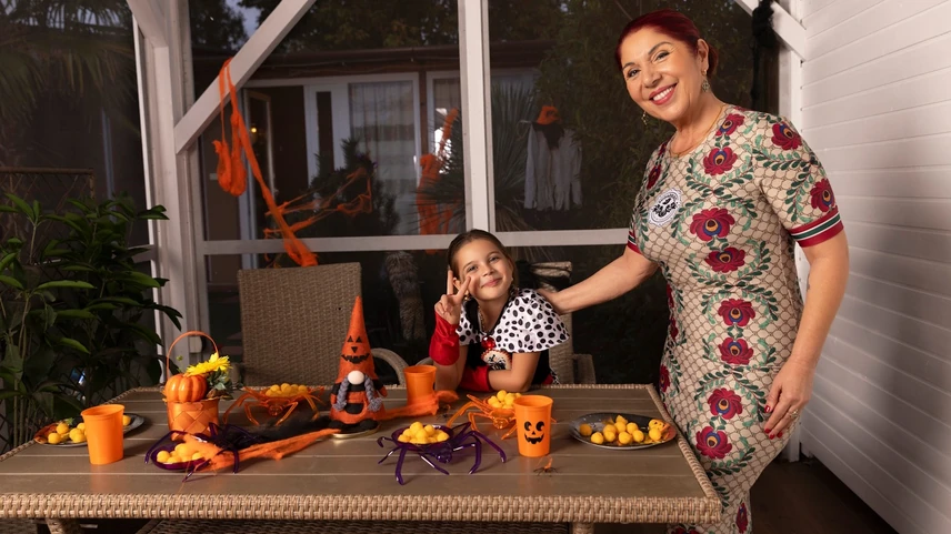 Bódi Margó és unokája készül a halloweenre