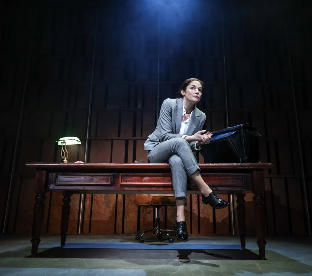 Martinovics Dorina játsza a főszerepet a darabban (Fotó: Horváth Judit)