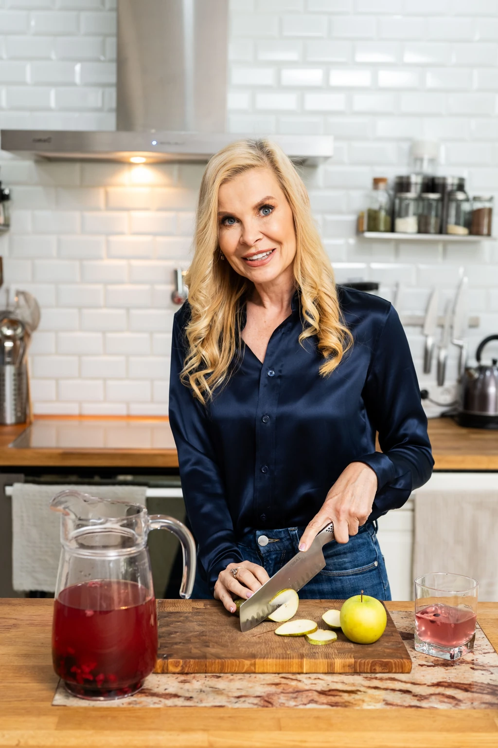 Polgár Tünde mindennap eszik egy maréknyi magot és friss gyümölcsöt (Fotó: Schumy Csaba/fotocentral.hu)