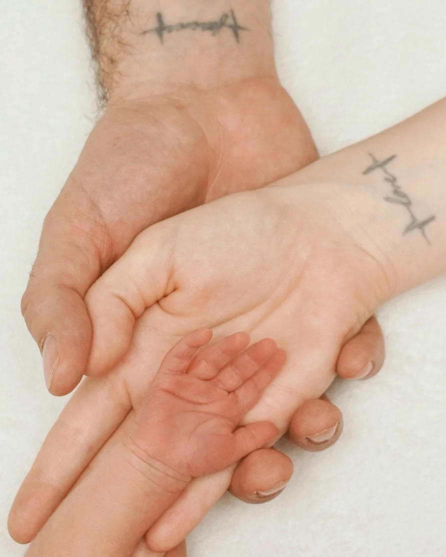 Sokat küzdöttek azért, hogy végre a gyermekük kezét foghassák (Fotó: Archív)