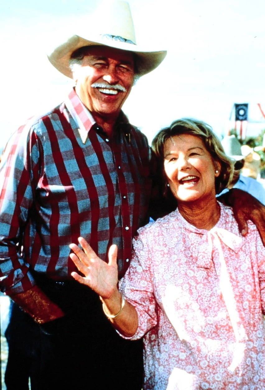 Howard Keel és Barbara Bel Geddes (Fotó: Profimedia)