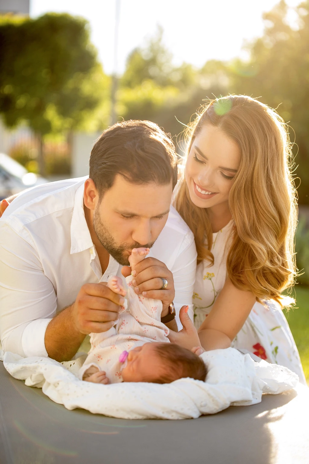 Jenő feleségével és kislányukkal, Kamival (Fotó: Borzi Viven)