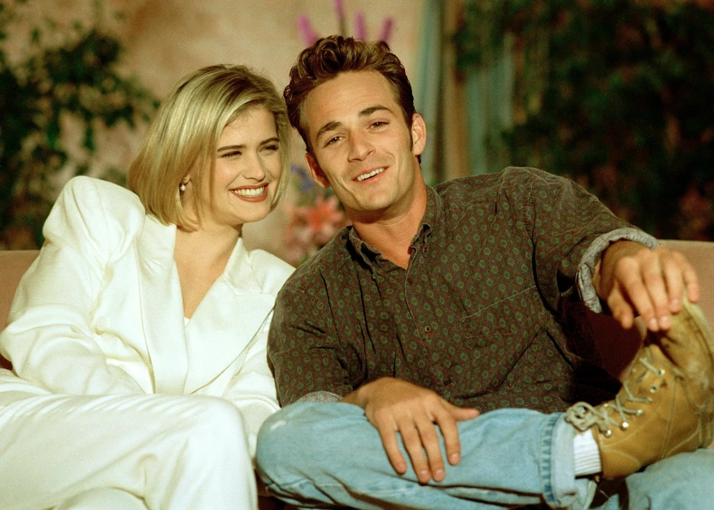 Luke Perry a Buffy filmben 1992-ben, a címszereplőt Kristy Swanson alakította