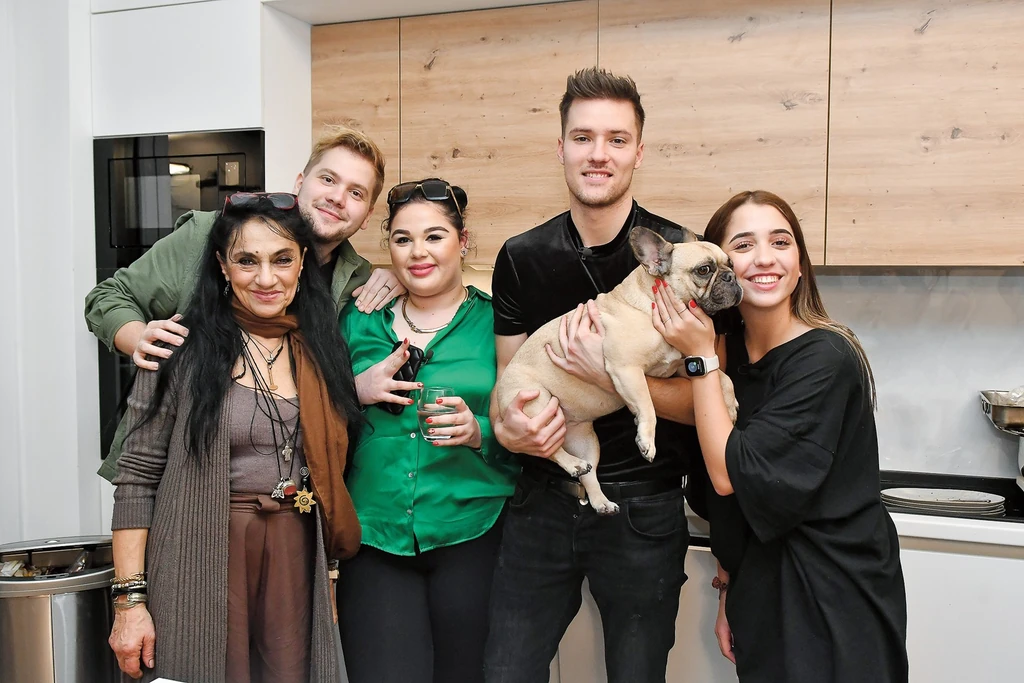 A Hal a tortán csapata: Papadimitriu Athina, Visváder Tamás, Paprika Dorina, Valkusz Milán és Schobert Lara (Fotó: Archív)