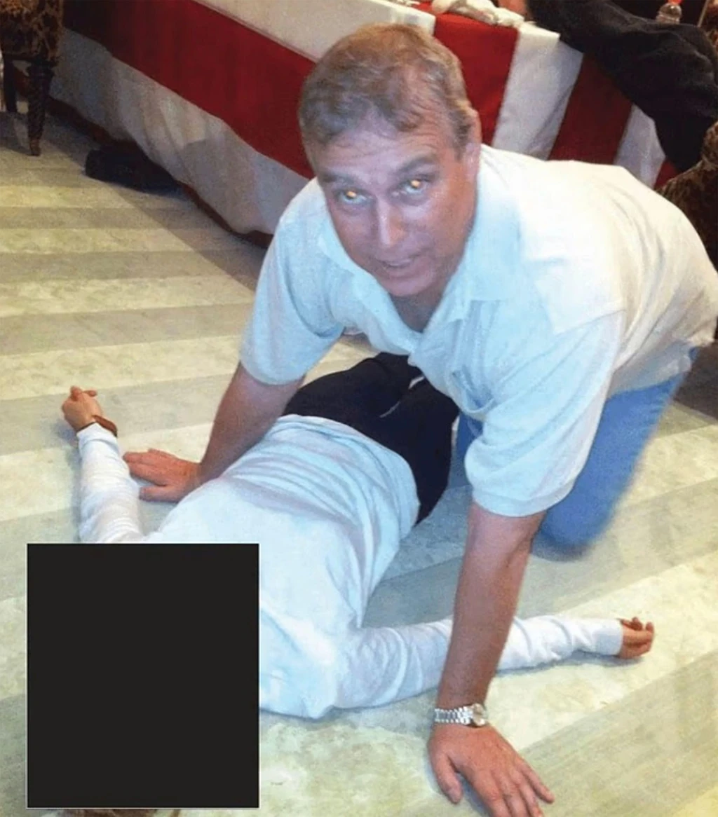 Egy nemrég nyilvánosságra került kínos fotó Andrásról, Epstein otthonából (Fotó: Profimedia)