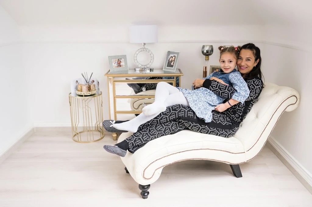 A színésznő hatalmas örömöt szerzett Elzának az új házba költözéssel (Fotó: Schumy Csaba/fotocentral.hu)