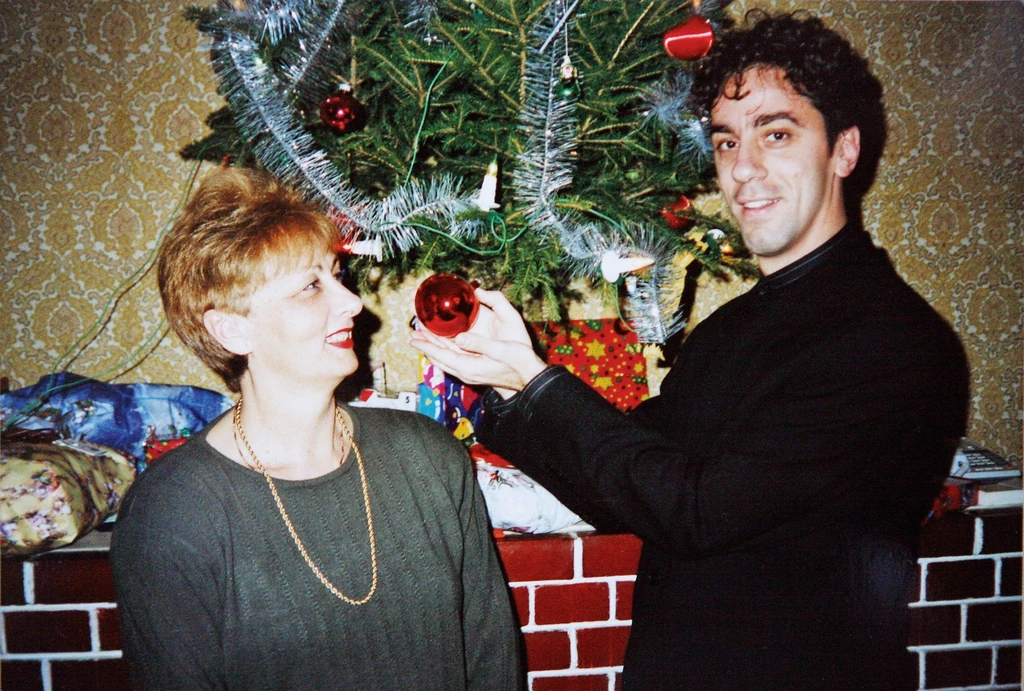 Édesanyjával egy régi karácsonyon (Fotó: Rákosi Péter/fotocentral.hu)