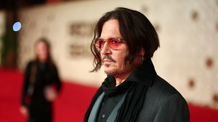 Johnny Depp csalás áldozata lett, magyar férfi csapolta a számláját