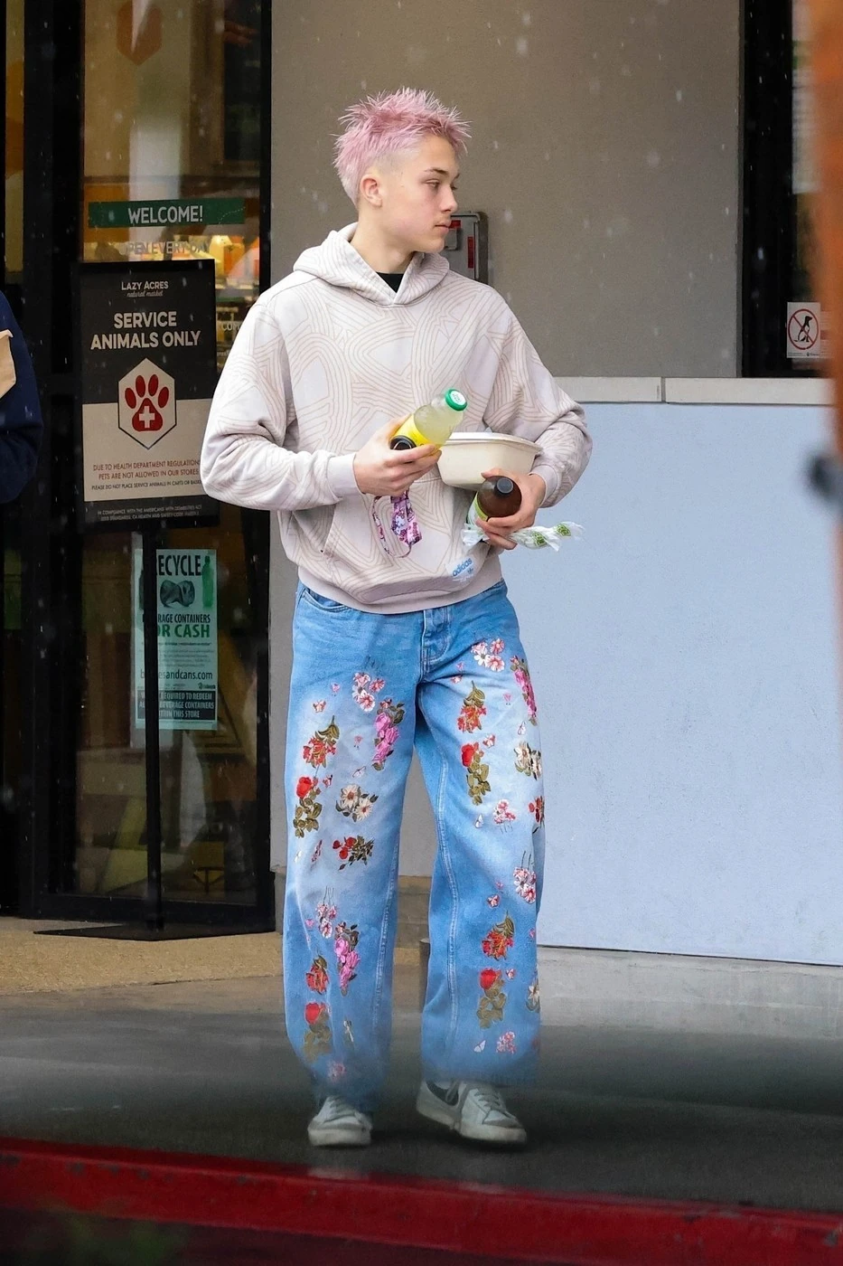 Knox öltözködési stílusa is feltűnést keltett (Fotó: Profimedia)