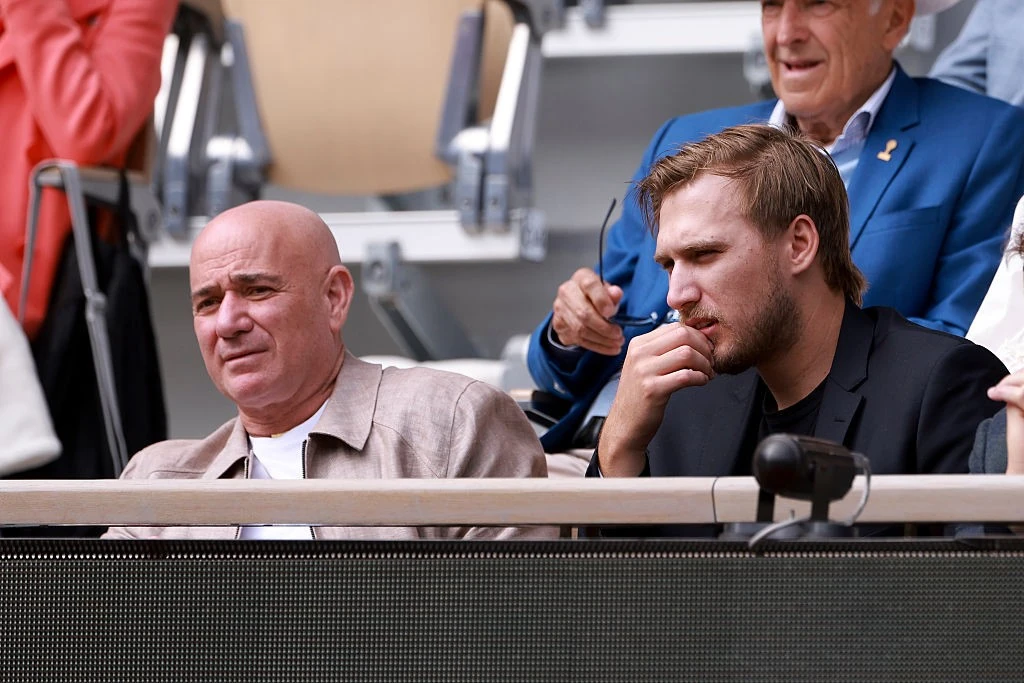 Andre Agassi és Jaden júniusban együtt szurkoltak a Roland-Garroson – nézőként azért a tenisz is érdekli a fiatalembert
