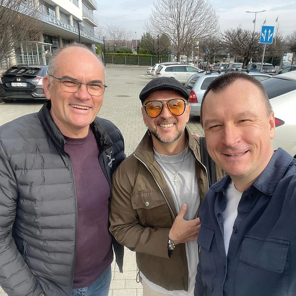 Gundel Takács Gáborral és Majkával (Fotó: archív)