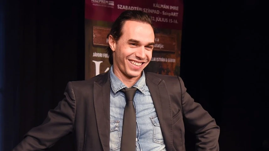 kerenyimiklosmate