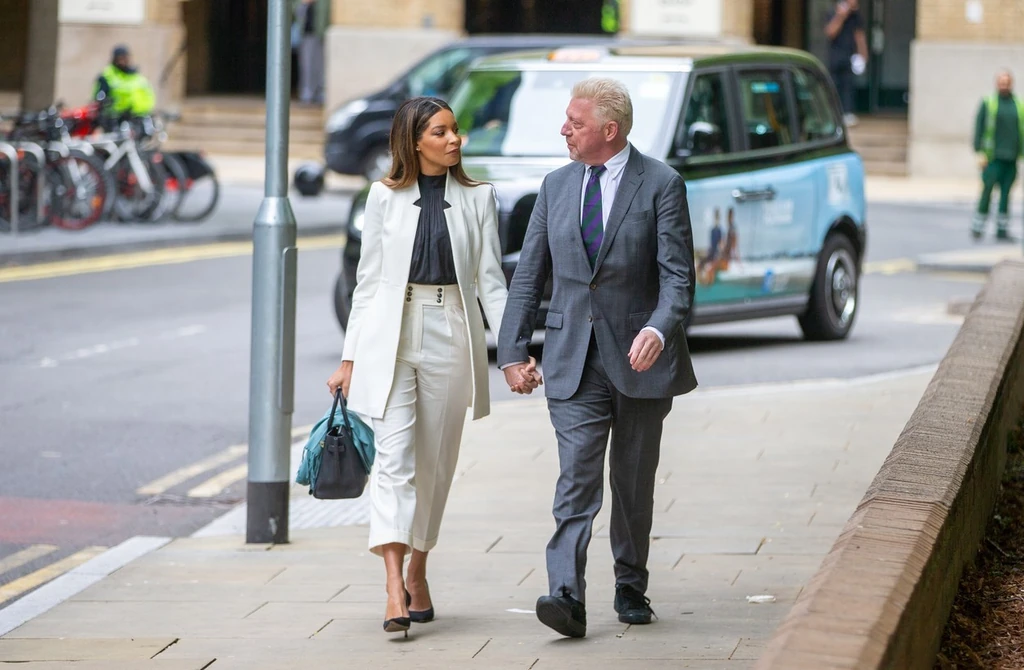 Új szerelme politikai elemző (Fotó: Profimedia)